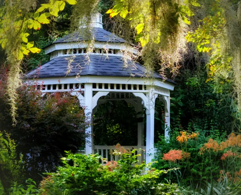 Idealna wysokość altany ogrodowej